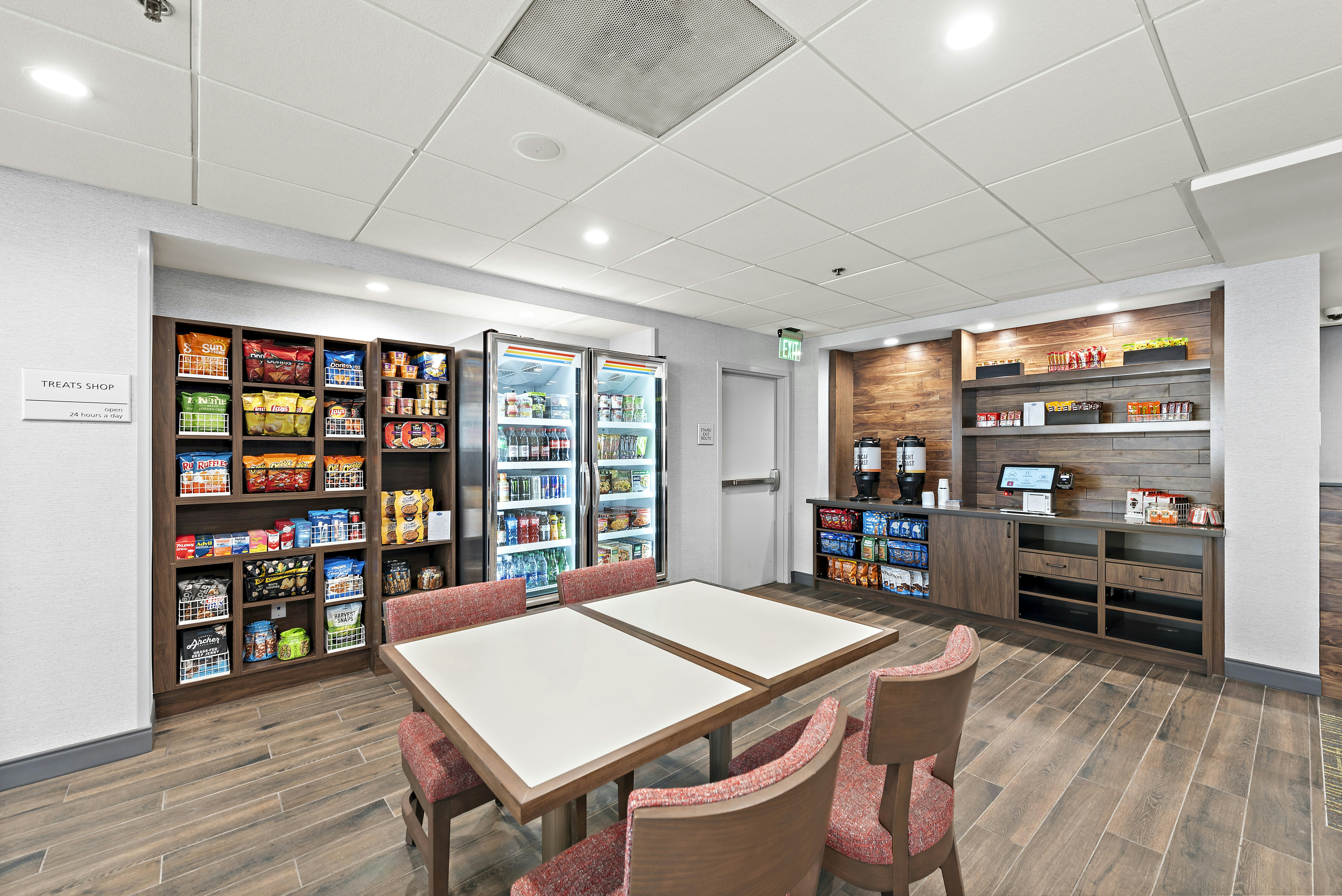 Hampton Inn by Hilton Los Angeles Airport 18/44