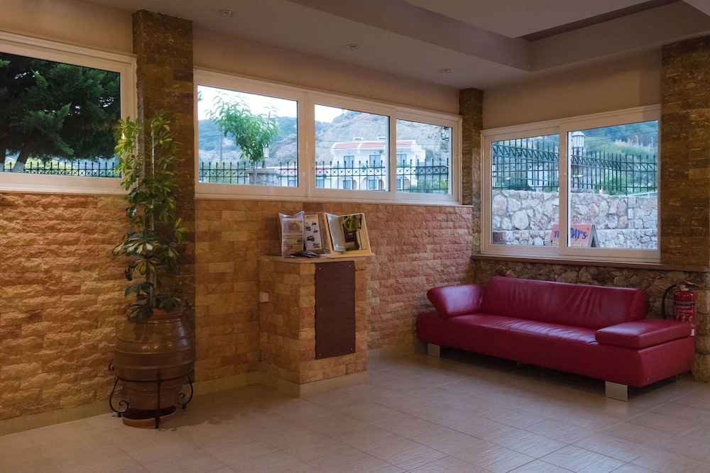 Georgia Afandou Hotel 30/50