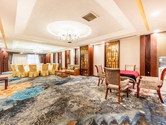 Pengcheng International Hotel 24/37