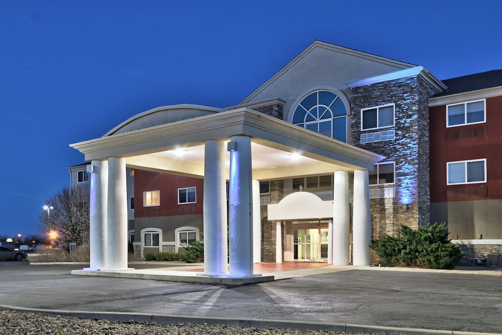 Holiday Inn Express Hotel And Suites Portales 2/70