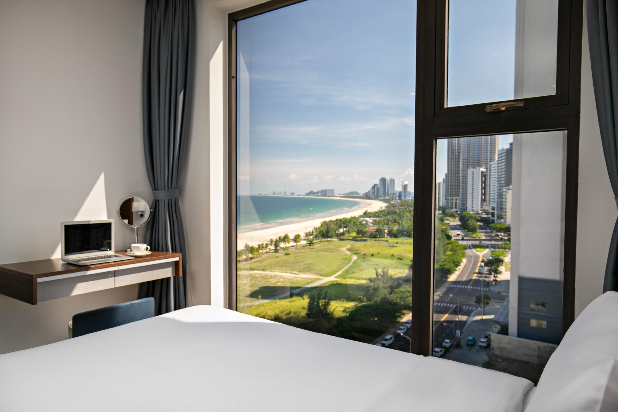 غرفة بريميير ثلاثية بسرير كوين وسرير فردي، Mangata Beachfront Hotel 2/2
