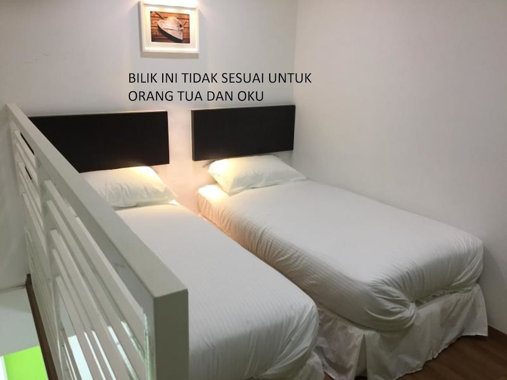 Apple Inn Hotel 32/59