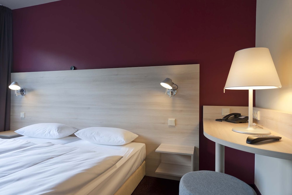 SERWAYS HOTEL HEILIGENROTH 10/24
