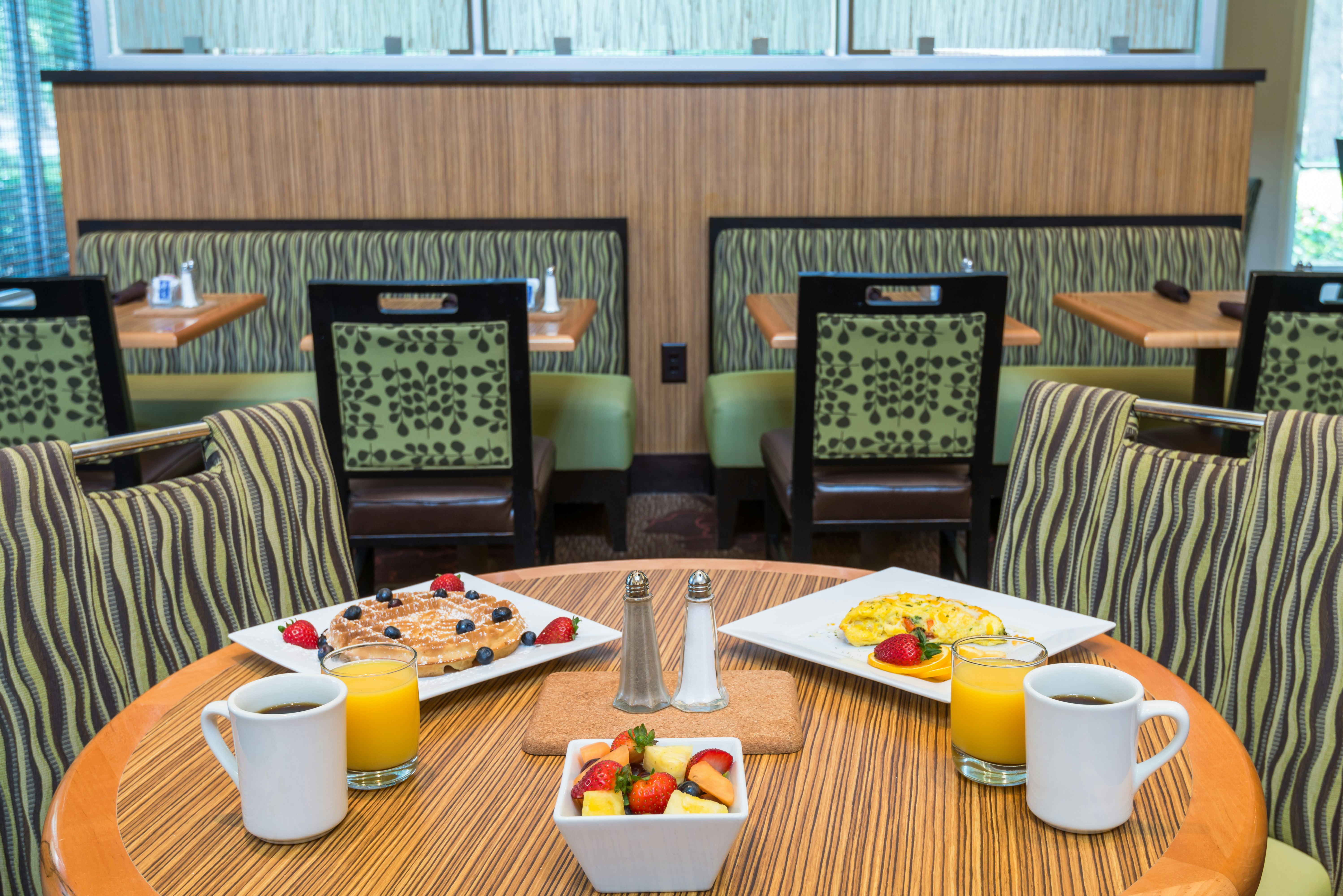 Hilton Garden Inn Atlanta North/Alpharetta 16/36