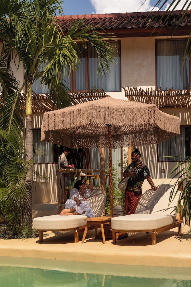 Divino Gili Air 3/47