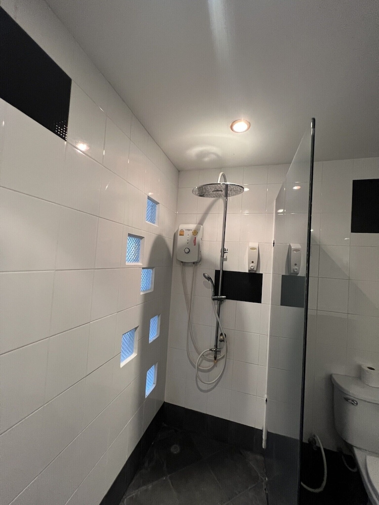 Aquarius Gay Guesthouse & Sauna 57/59