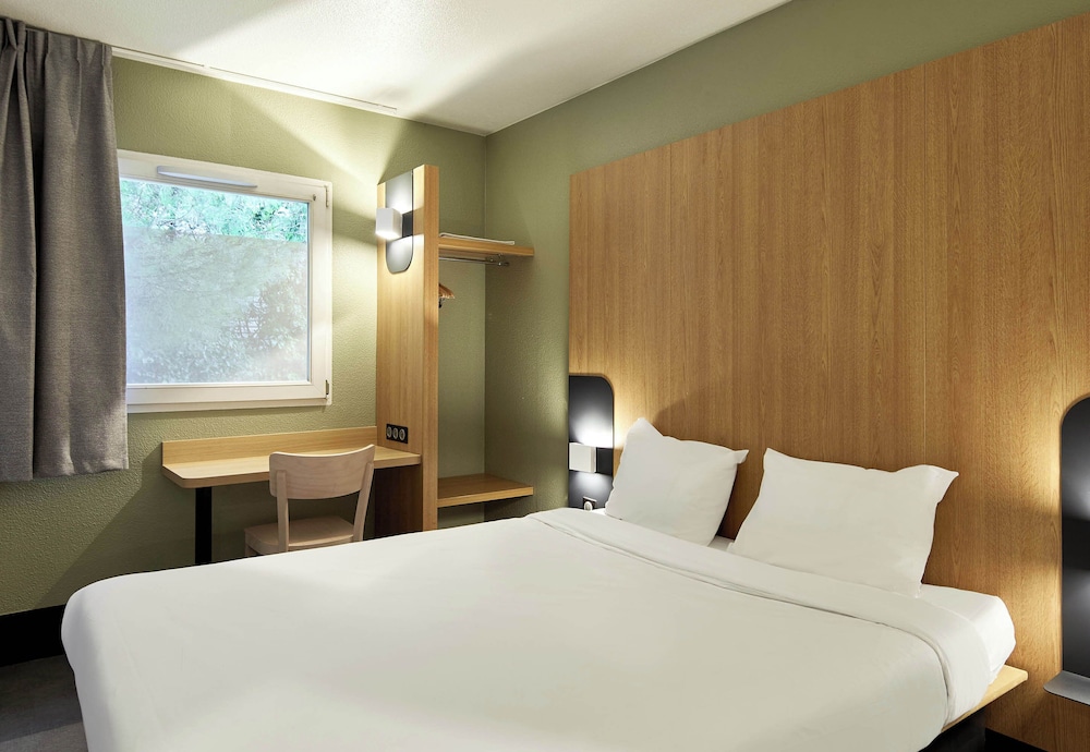 Room at B&B HOTEL Evry Lisses 3 etoiles, LISSES