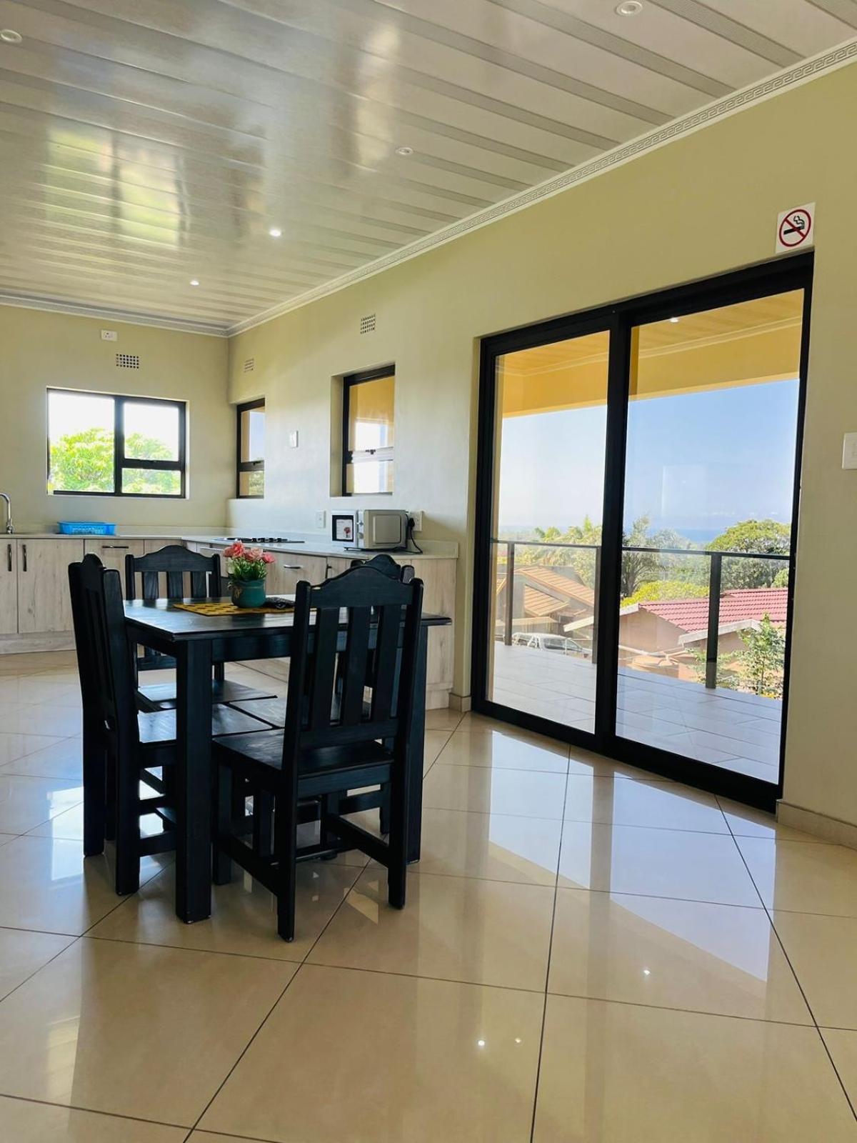 Langelihle Accommodation in Margate 20/37