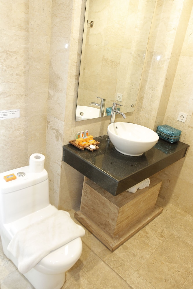 Destiny Boutique Hotel 31/34