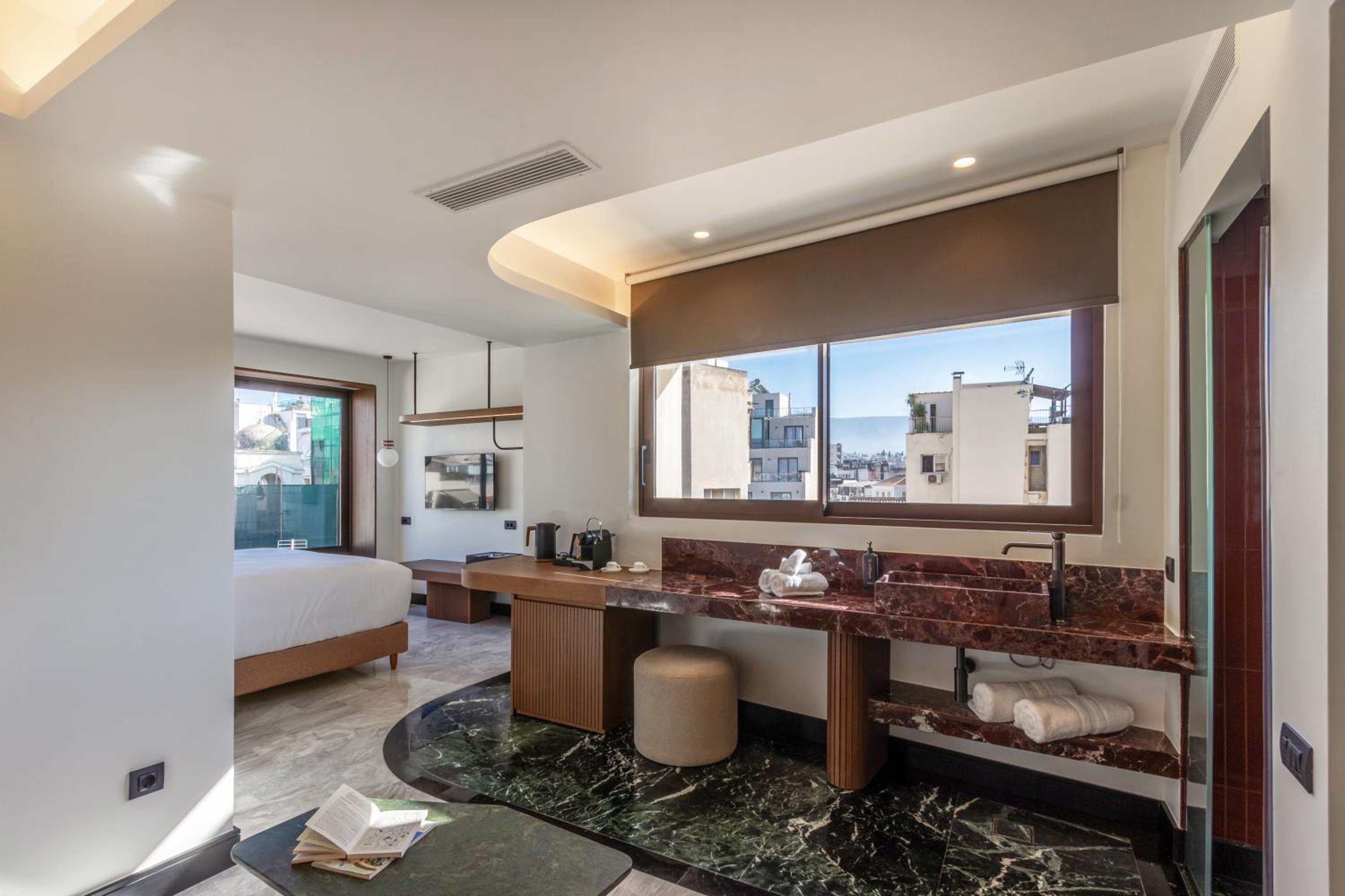 L'Avventura Suites 11/17
