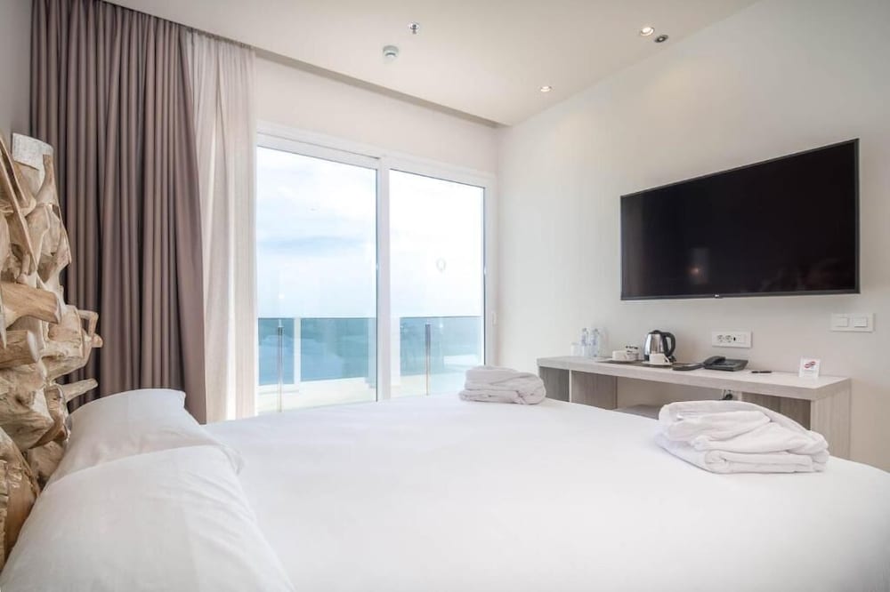 PREMIUM, JUNIOR SUITE