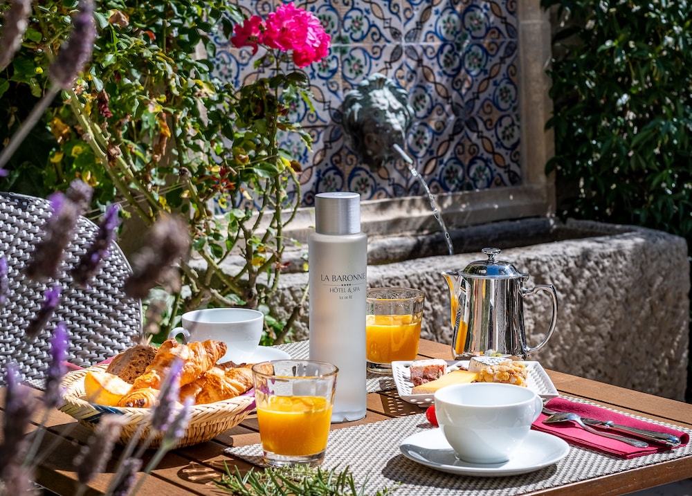 La Baronnie Hotel & Spa 72/88