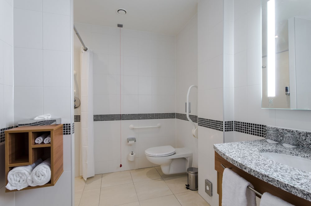 Hampton By Hilton Amsterdam Airport 9/51