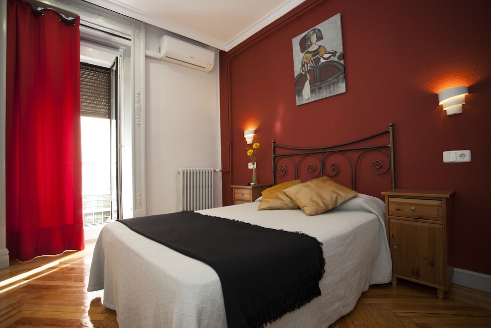 Hostal Aresol 8/33