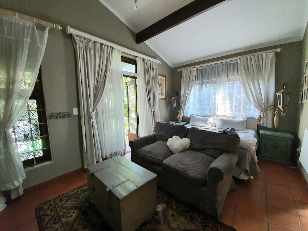 Waterhouse Guest Lodges 295 Indus Street 30/50