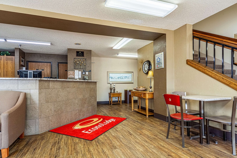 Econo Lodge Sioux Center 6/43
