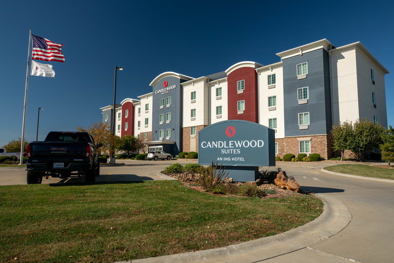 Candlewood Suites St. Joseph 50/54