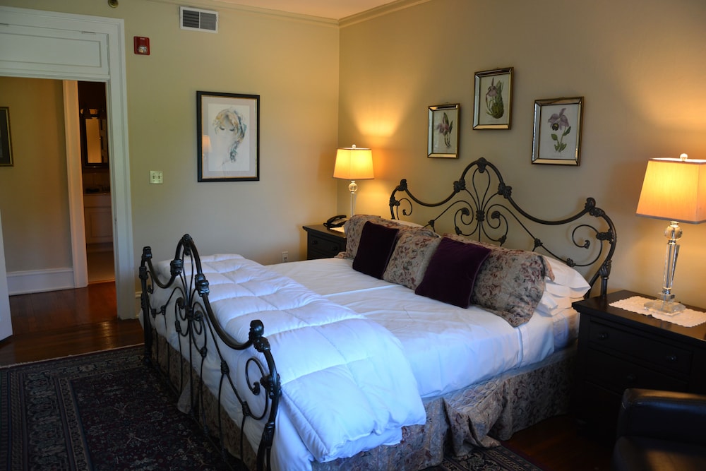 Inn at 835 Boutique Hotel 22/50
