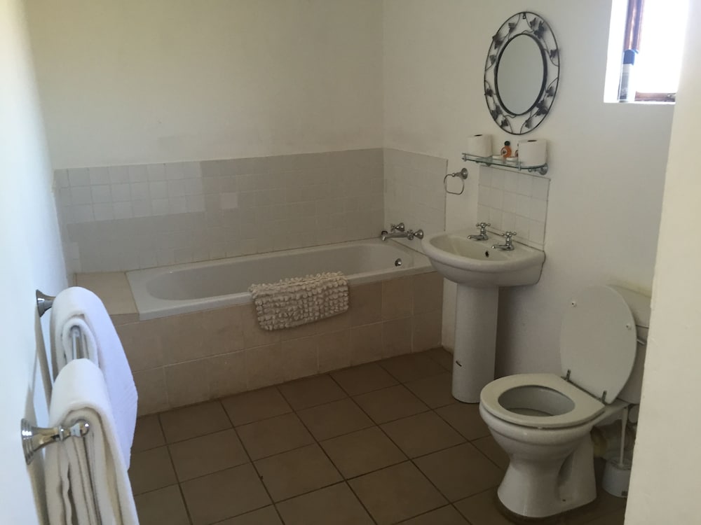 Beacon Vlei Guest Farm 38/40