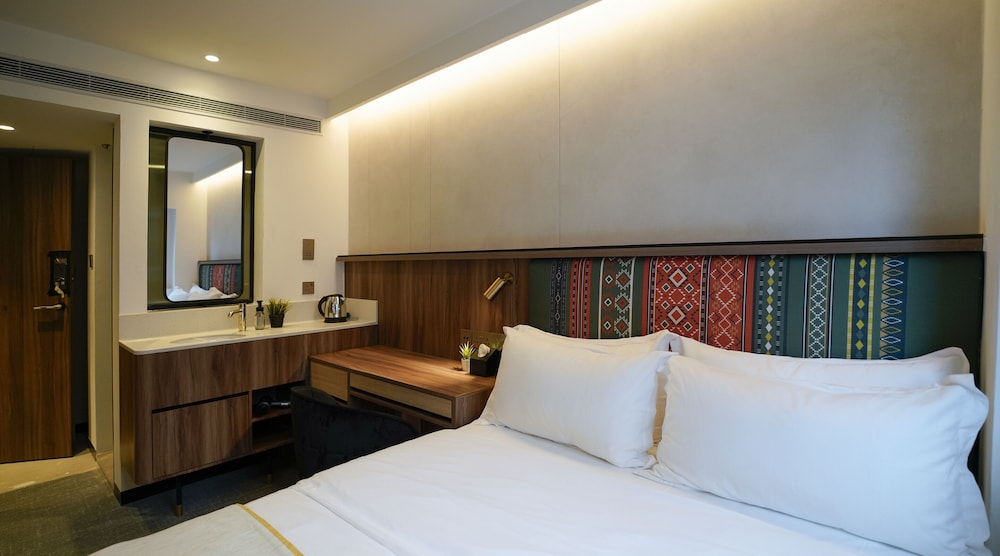 Amaris Hotel by Santika 39/63