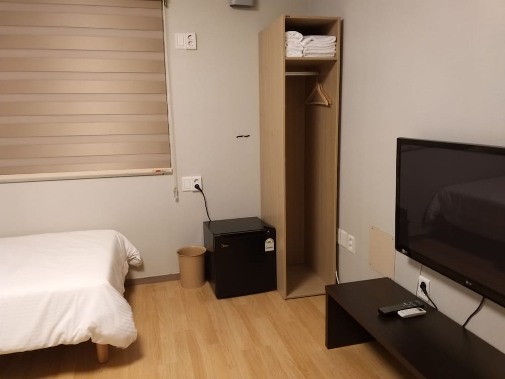 Uniqstay Hostel And Suite 26/46