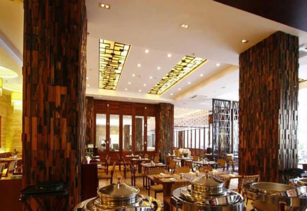 Sanya Serenity Coast Marina Hotel 47/61