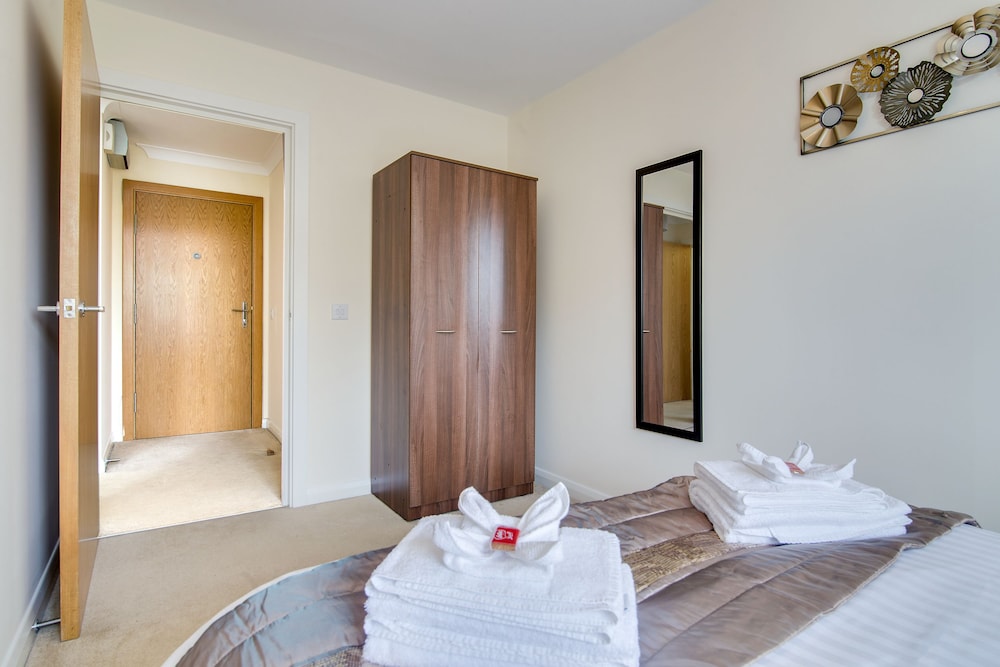 Mica Point City Centre Apartment 10/50