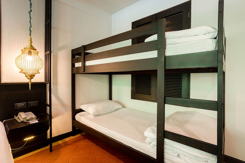 Ravindra Beach Resort and Spa 30/76