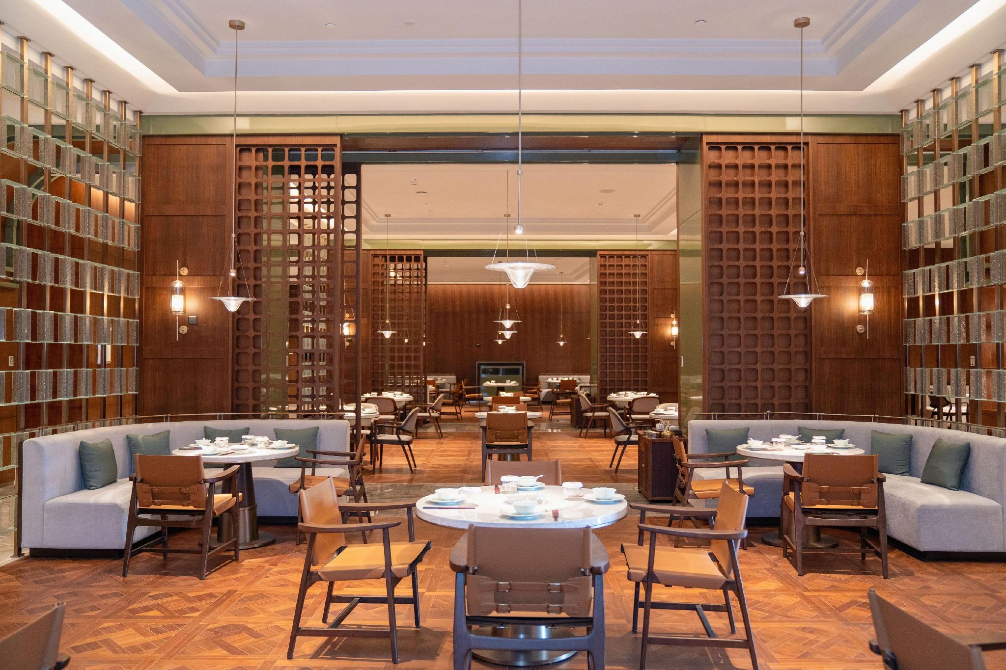LN Dongfang Hotel Nansha 35/42