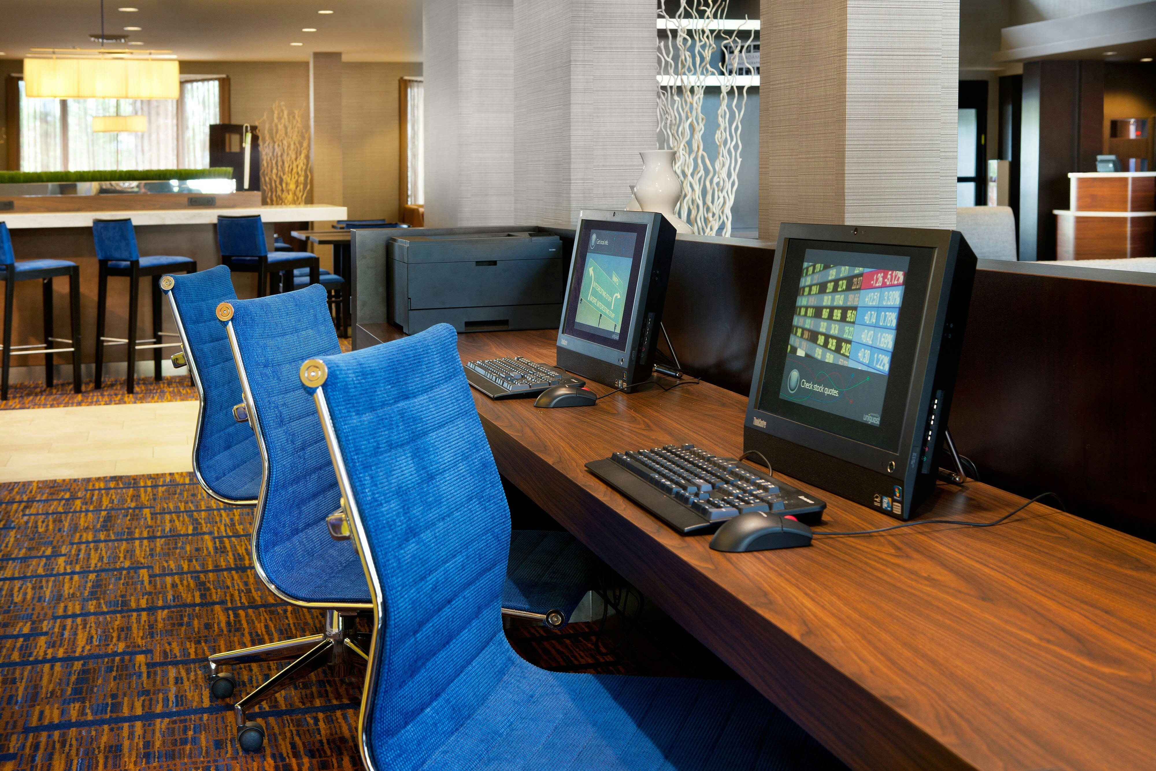 Courtyard By Marriott Oakland Airport 10/17