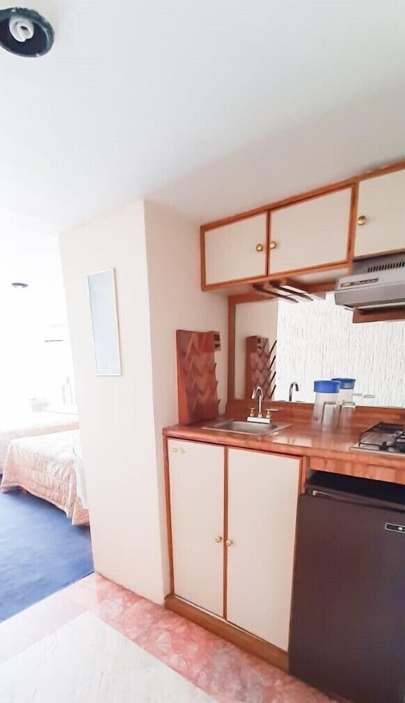 Oliva Plaza Hotel 10/50