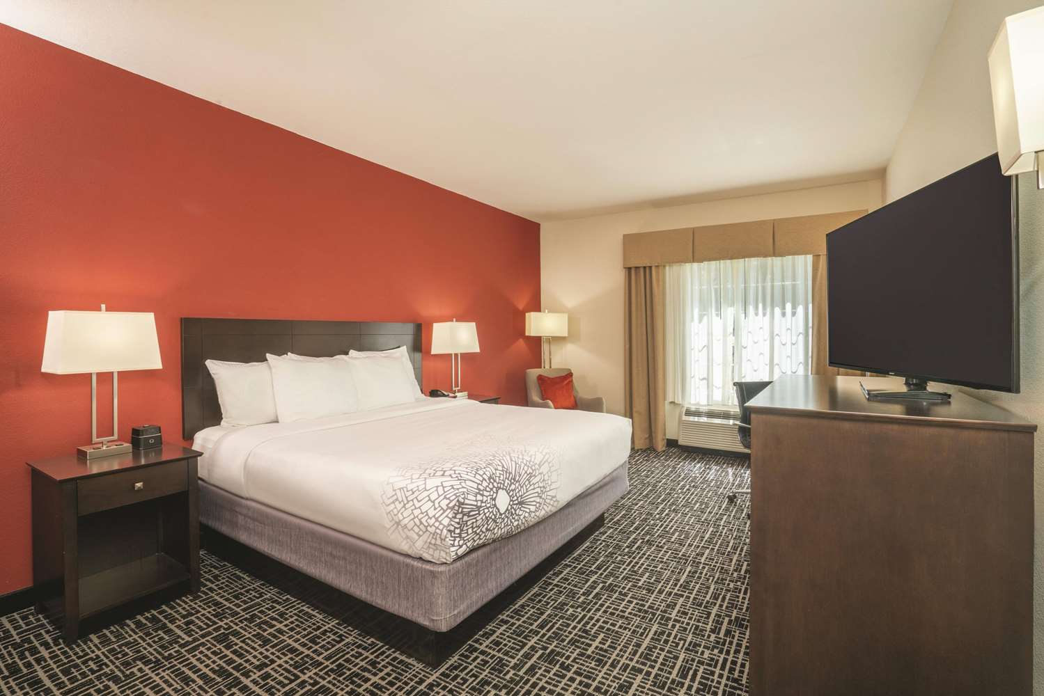 La Quinta Inn Suites Smyrna 8/45