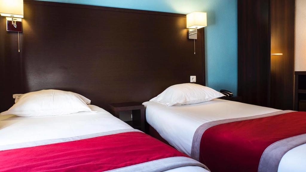 AMADEUS HOTEL 22/40