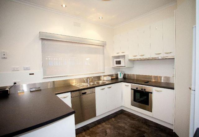 Connells Motel & Serviced Apartments 3/48
