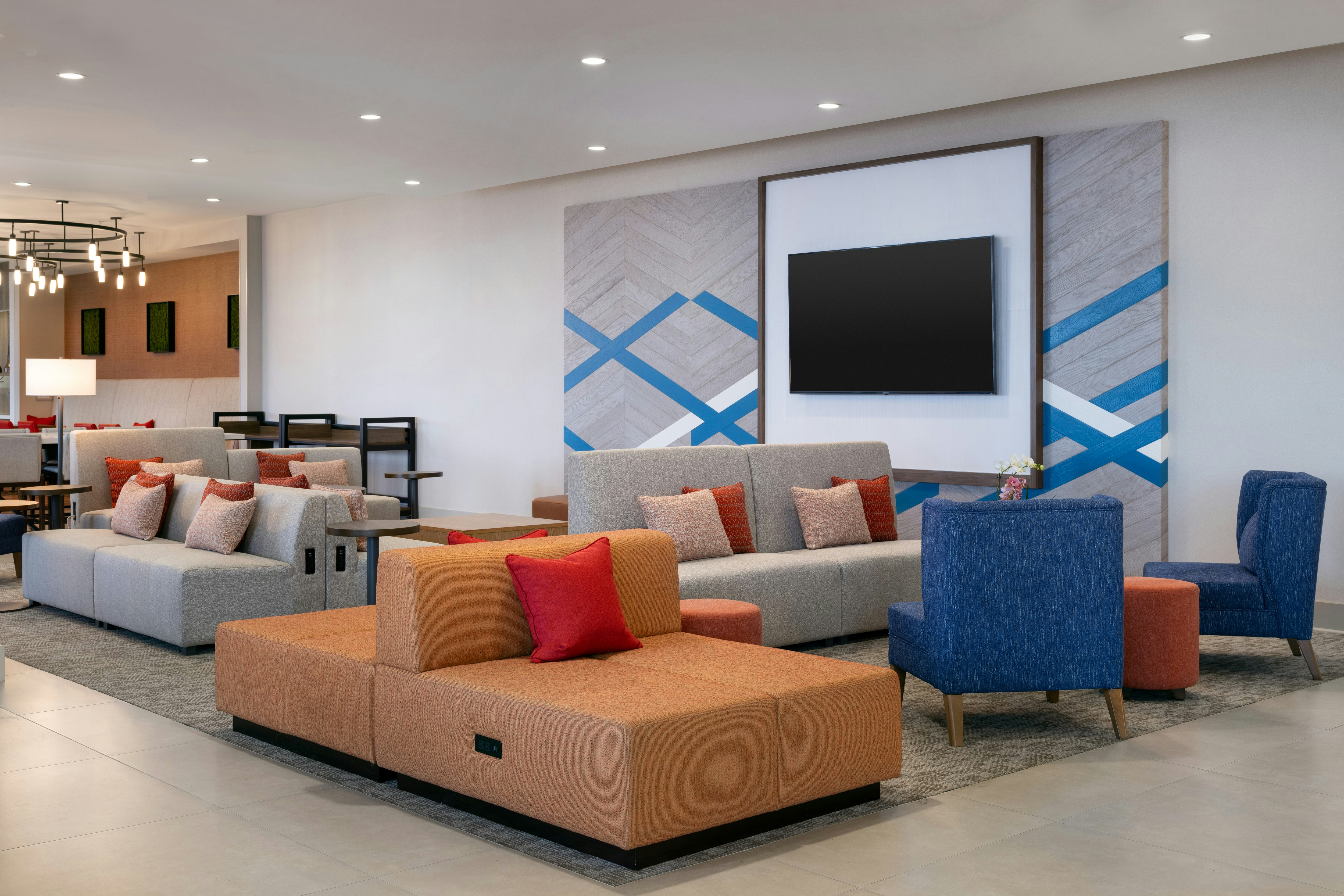 Hilton Garden Inn Visalia, CA 12/26
