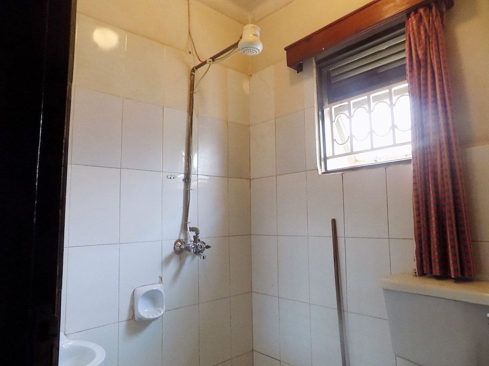 Rosama Guest House 41/42