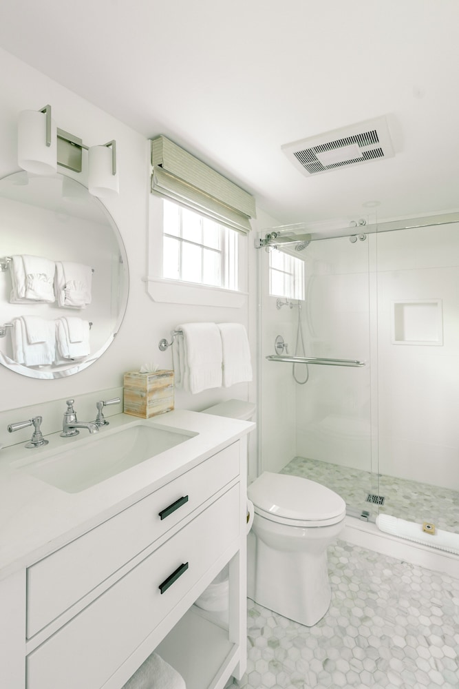 The Cottages And Lofts At Boat Basin 63/66