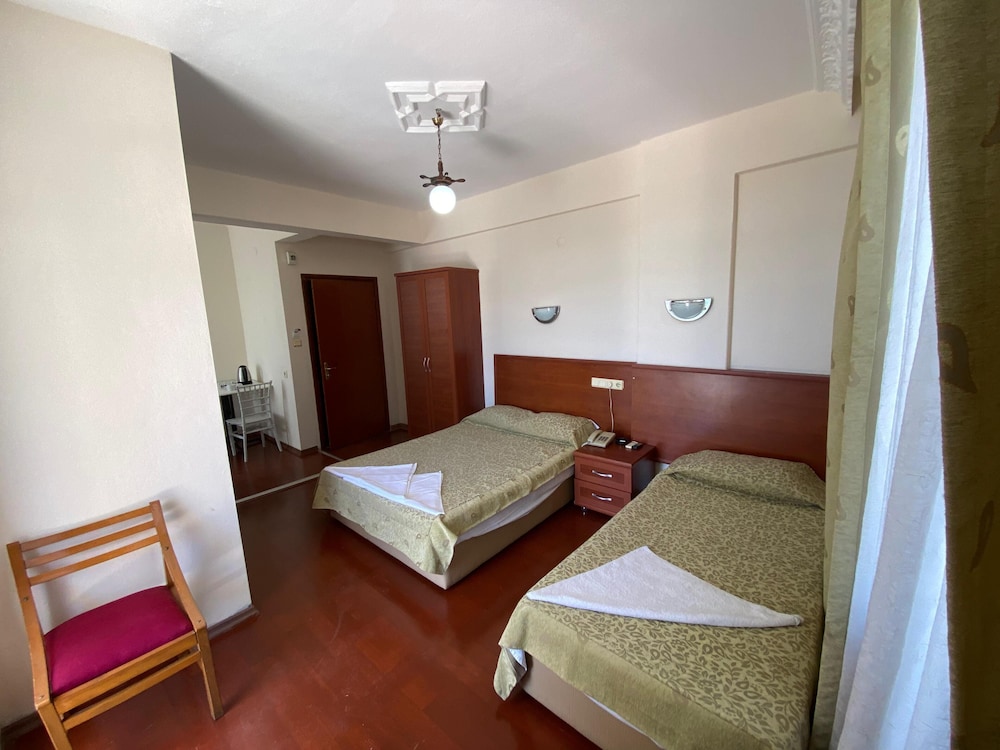 Prima Hotel 15/70