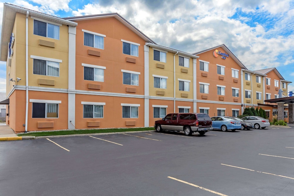 Comfort Inn Gurnee near Six Flags 3/35
