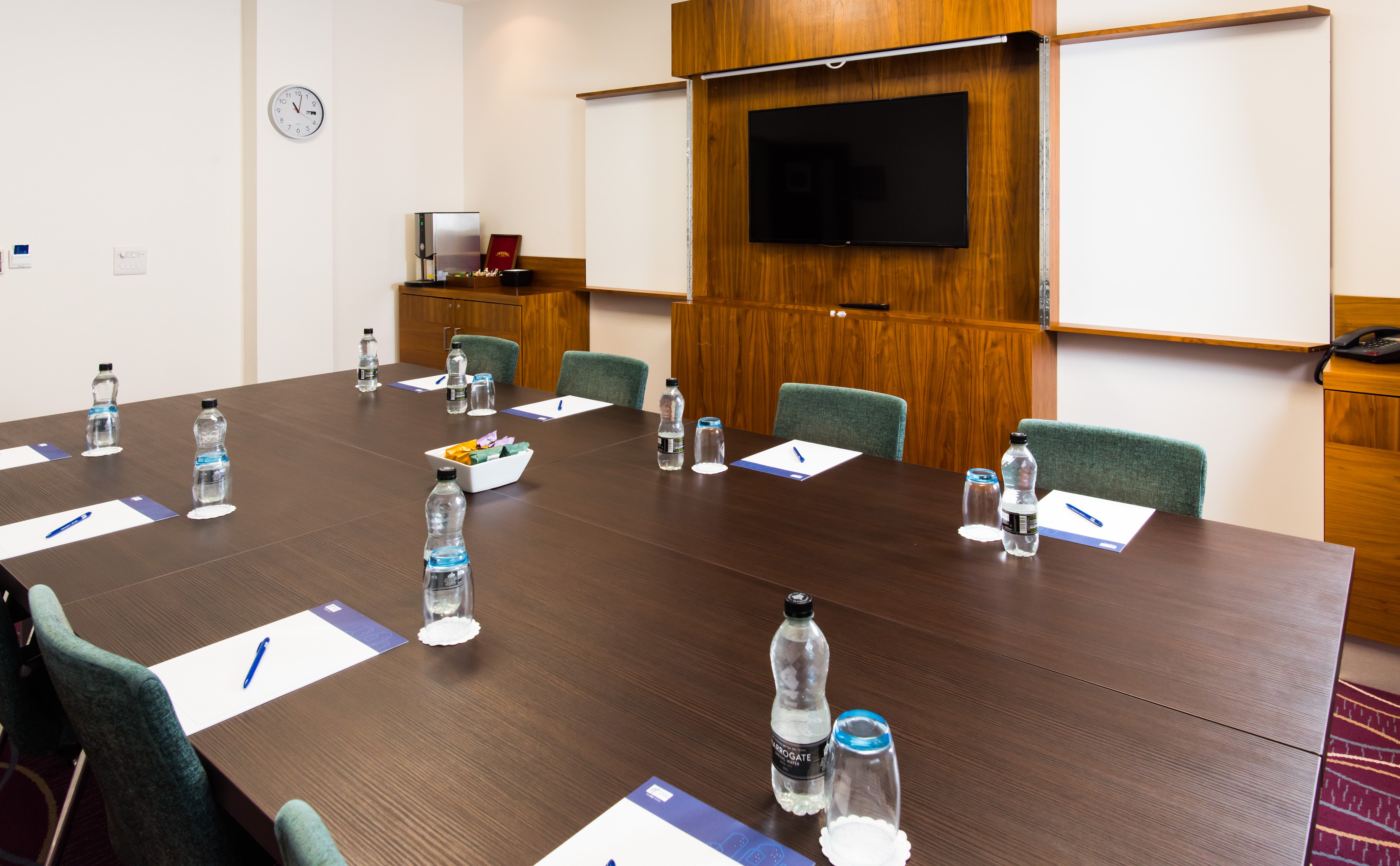 Holiday Inn Express Tamworth 49/58