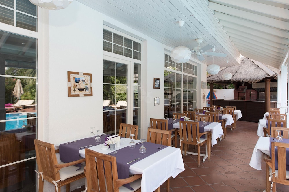 Hawaii Hotel 43/49