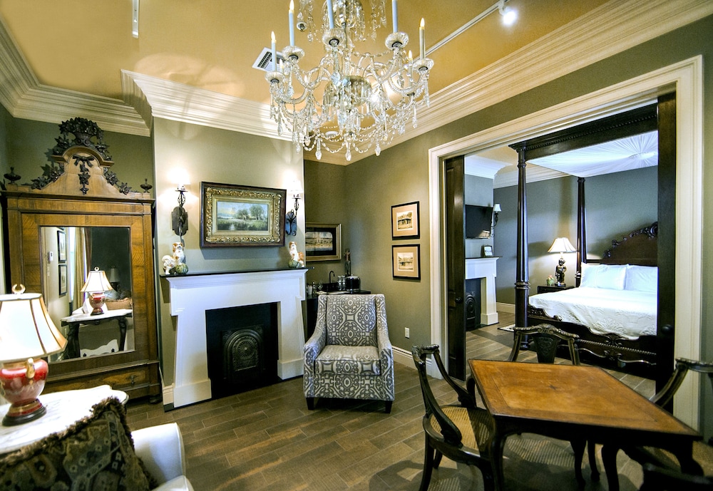 The Inn At Houmas House 24/32