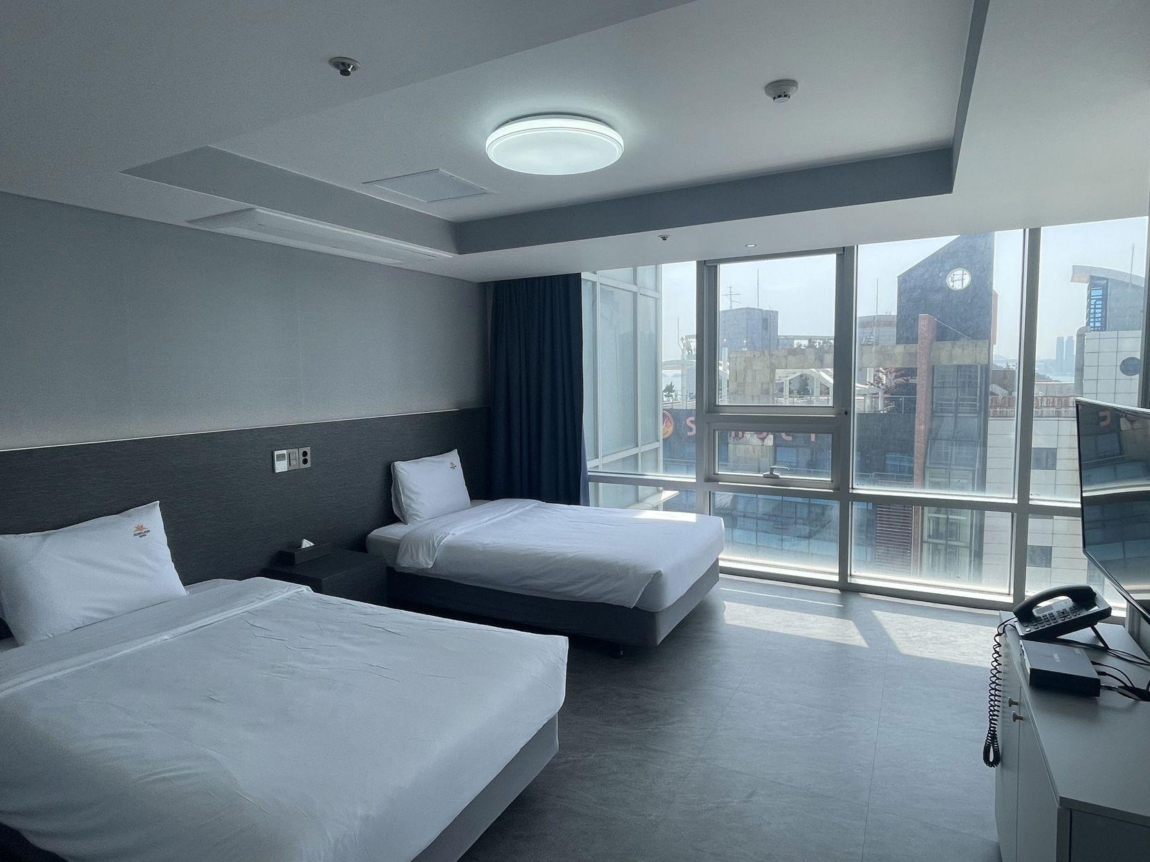 Renovated, Suite, Partial Ocean View