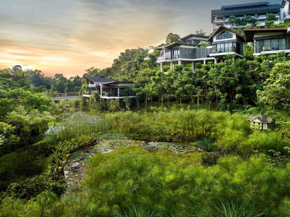 Pullman Ciawi Vimala Hills Resort Spa and Convention 73/76