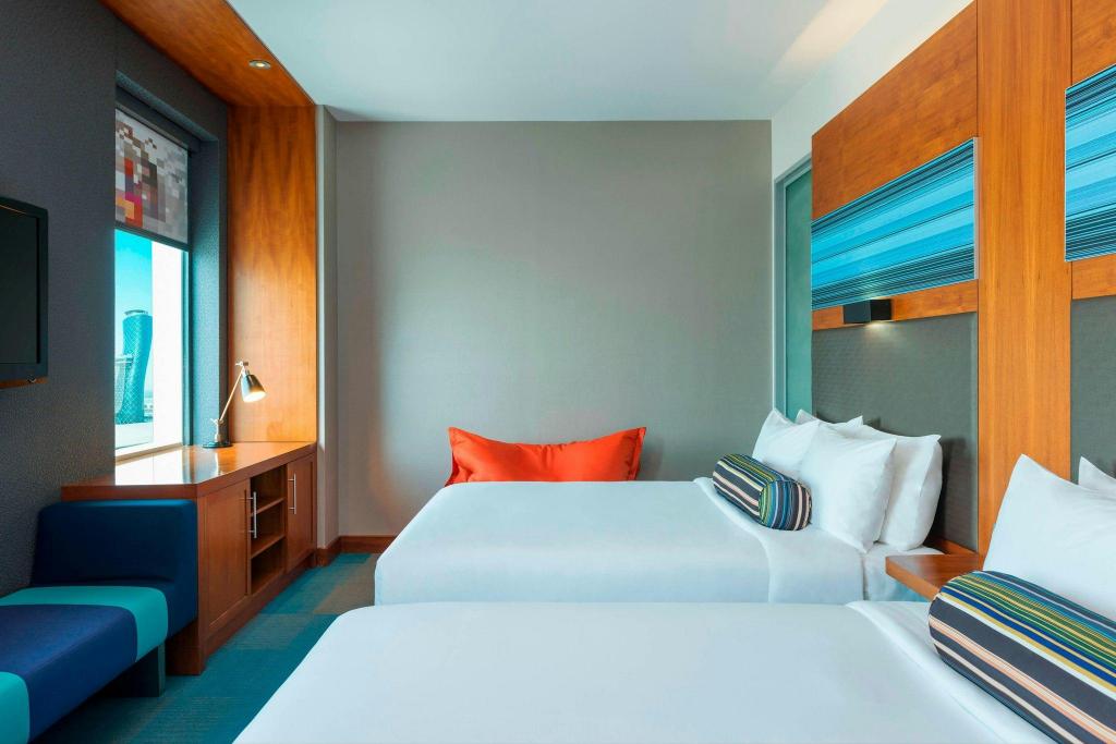 Sky, Aloft, Guest Room, 2 Queen Beds