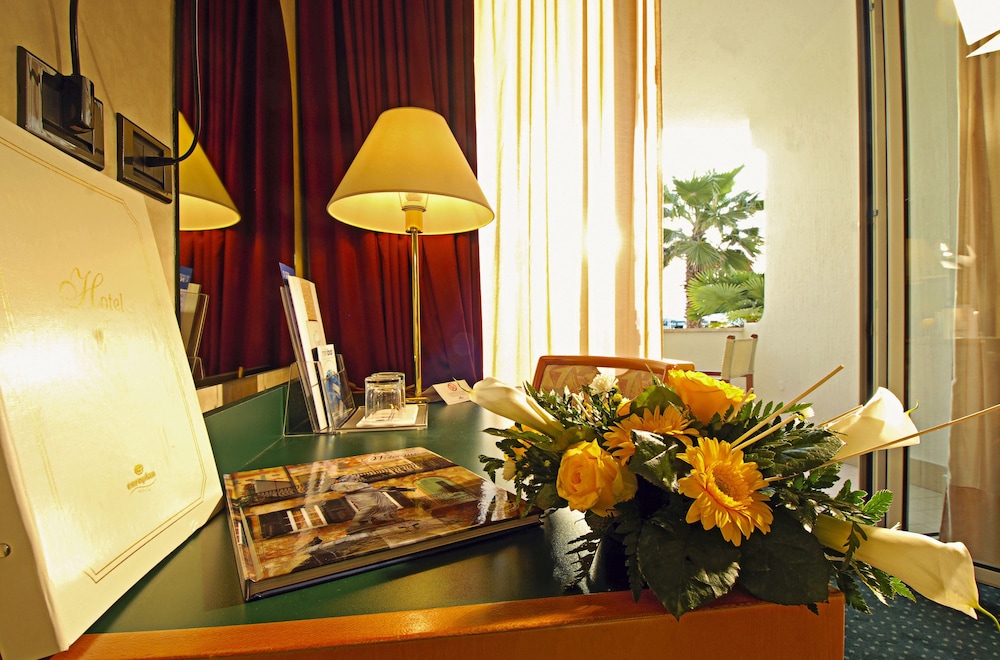 Hotel Nettuno 52/60