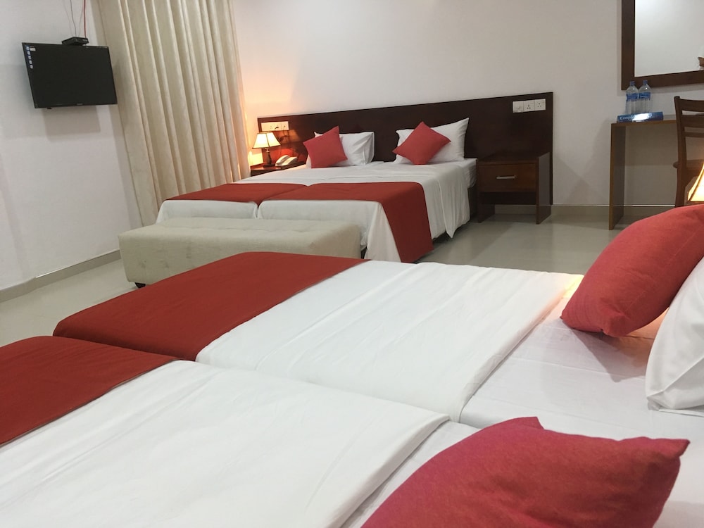 My City Hotel 24/50
