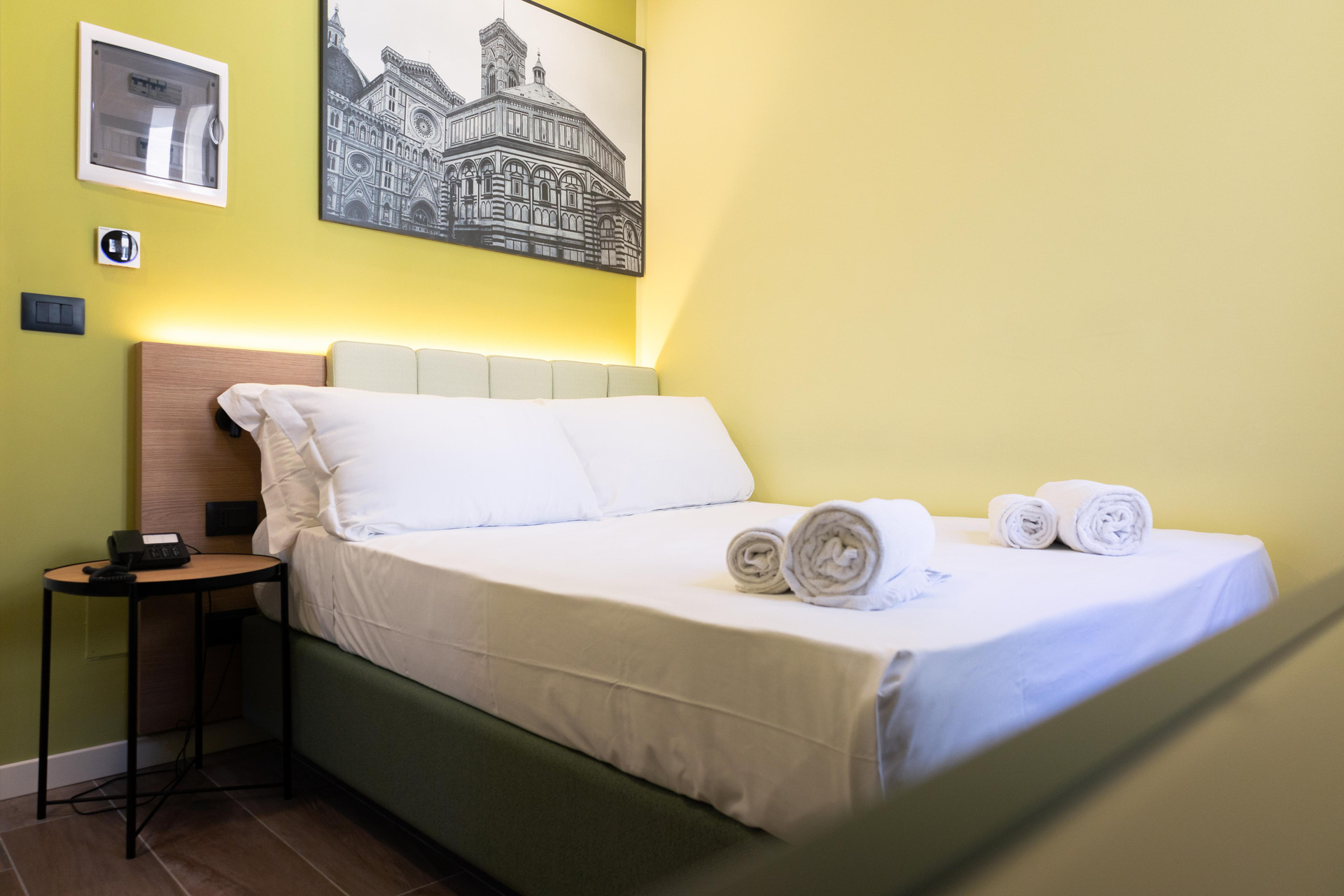 Smart, Double Bed
