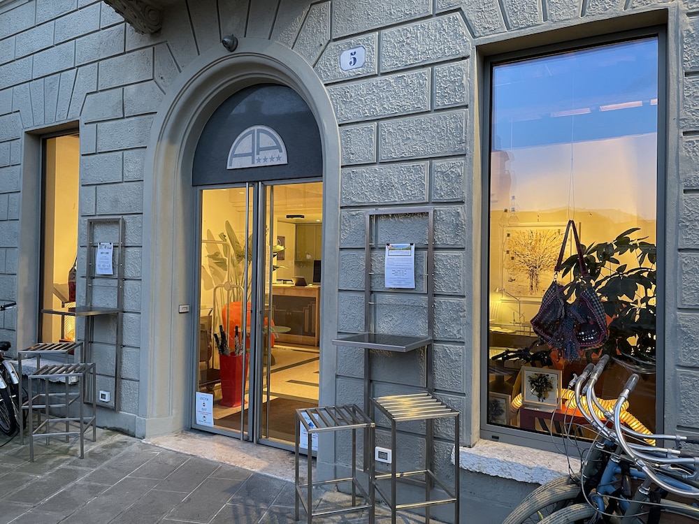 Hotel Annunziata 33/77