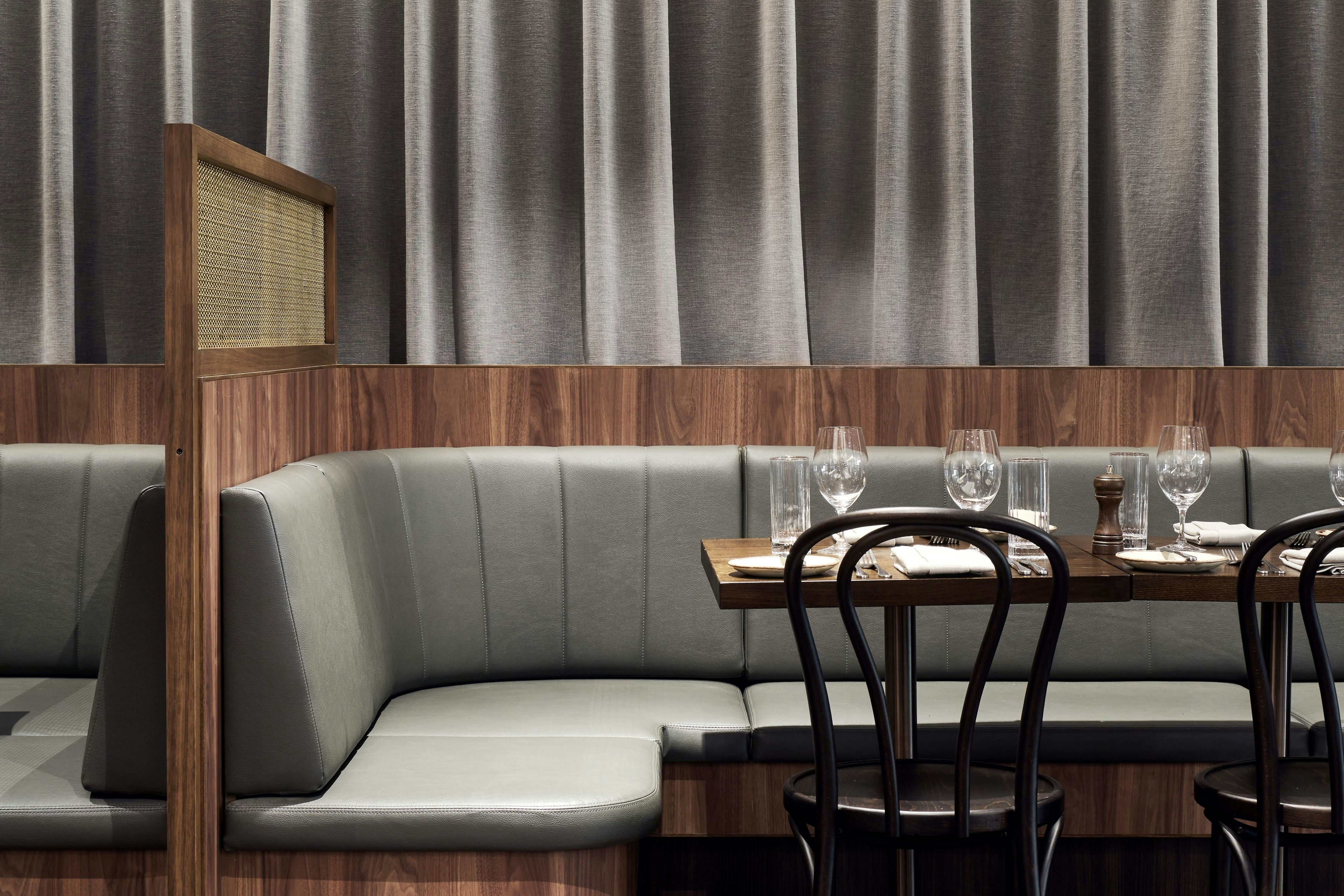 Parmelia Hilton 64/65